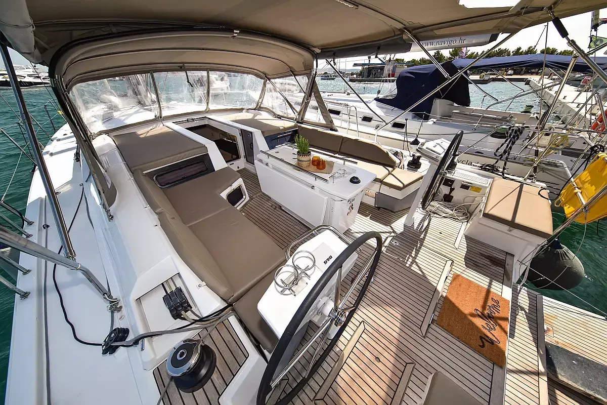 Beneteau Oceanis 51.1 | Dodo