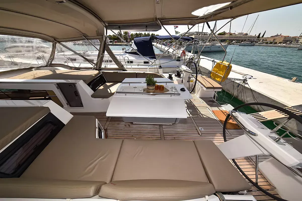 Beneteau Oceanis 51.1 | Dodo
