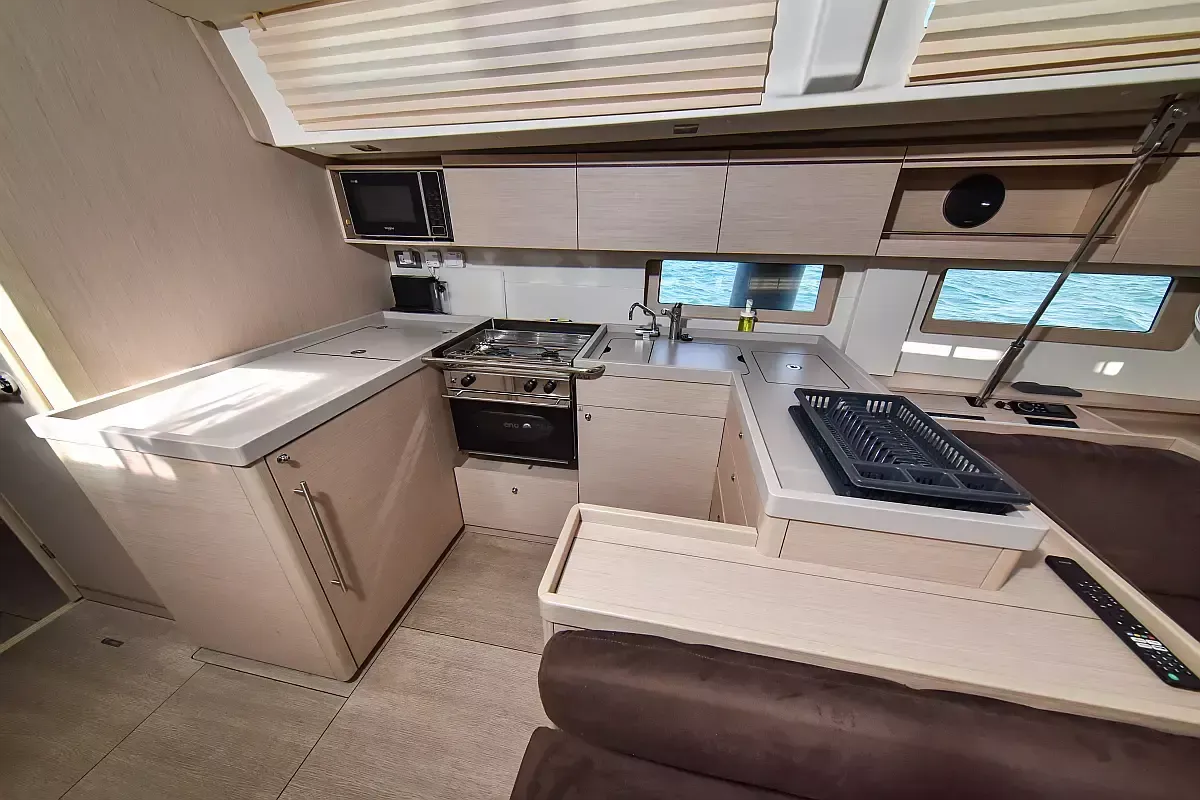 Beneteau Oceanis 51.1 | Dodo