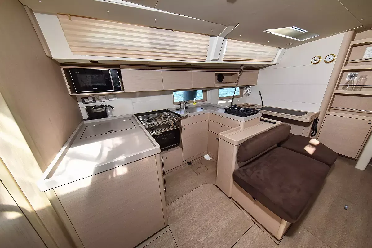 Beneteau Oceanis 51.1 | Dodo