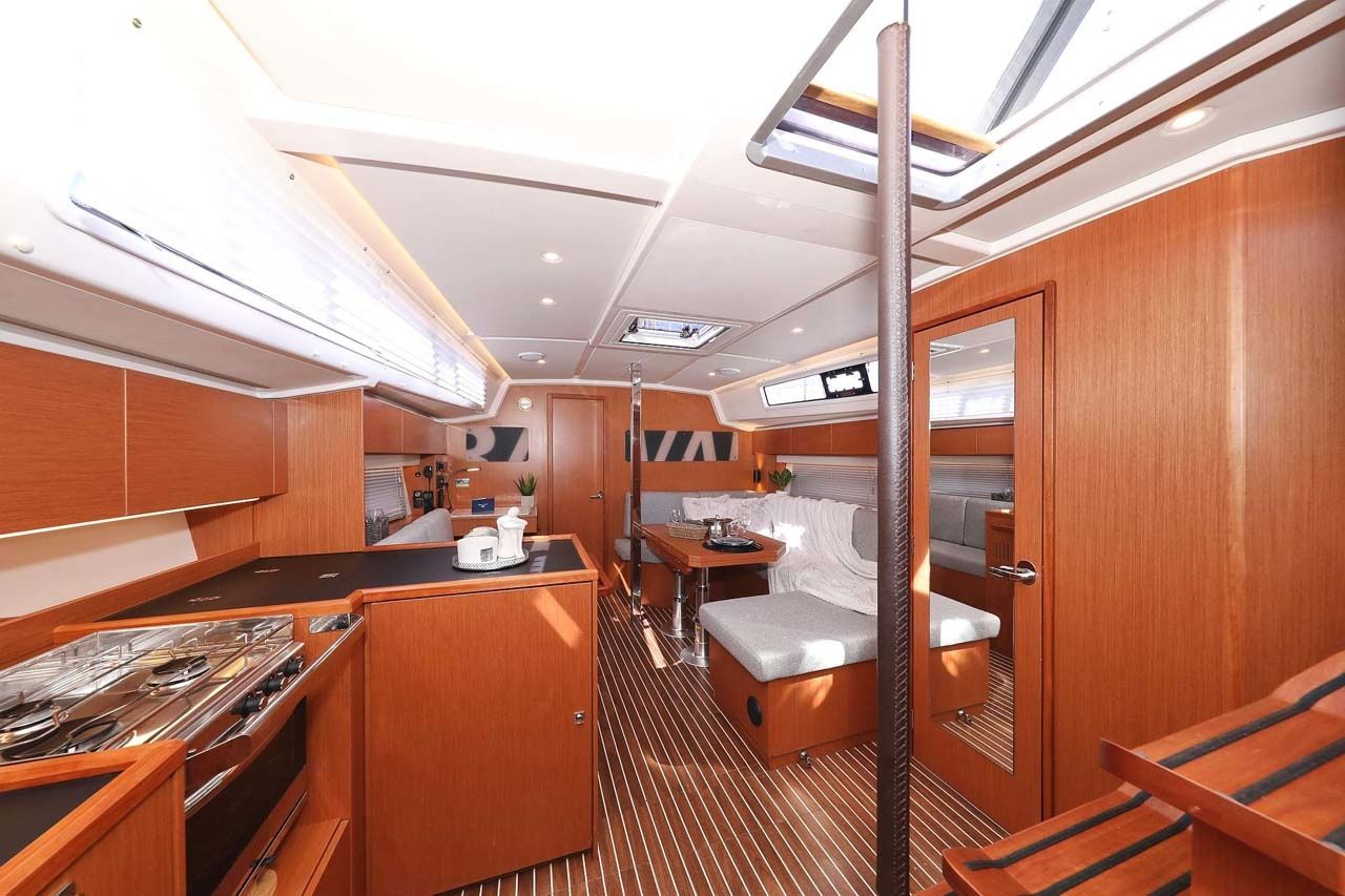 Bavaria C42 | Antares