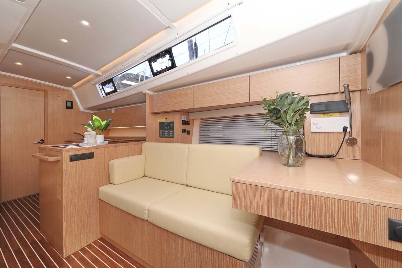 Bavaria C42 | Leya