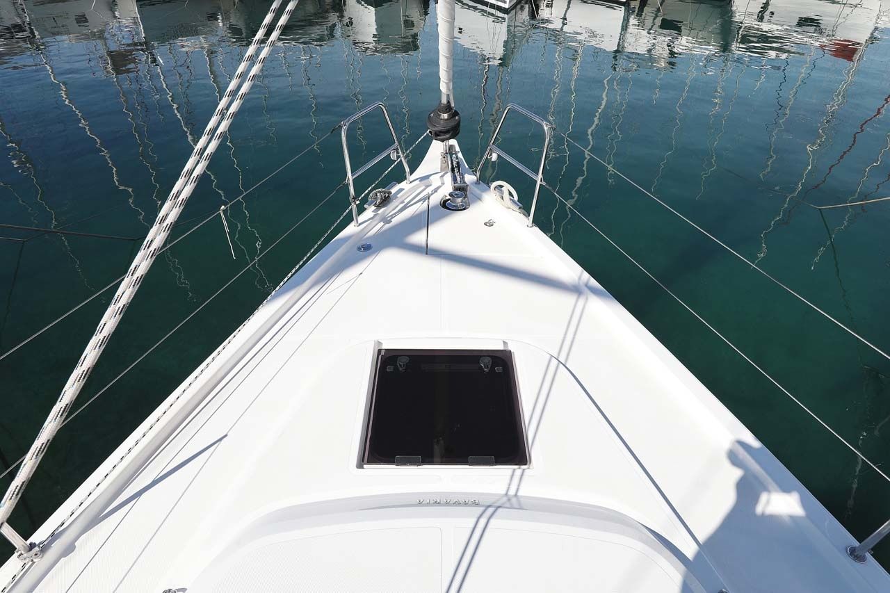 Bavaria C42 | Leya