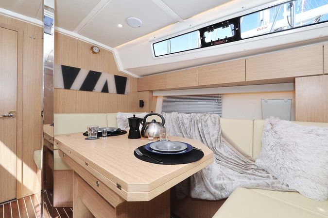 Bavaria C42 | Leya