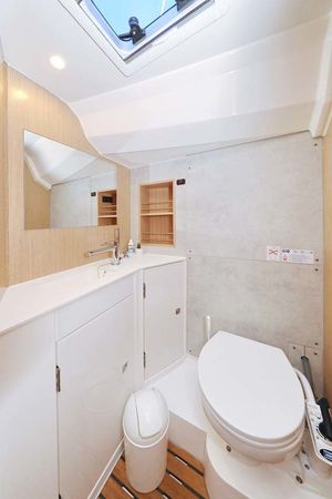 Bavaria C42 | Leya