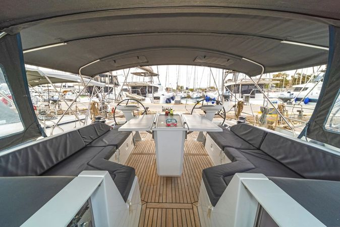 Beneteau Oceanis 51.1 | Yria