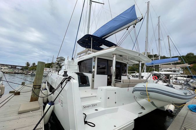 Bali 4.8 | Seven Stars
