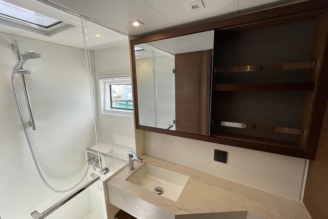 Lagoon 46 | Kerry Lee