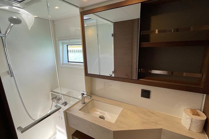 Lagoon 46 | Kerry Lee