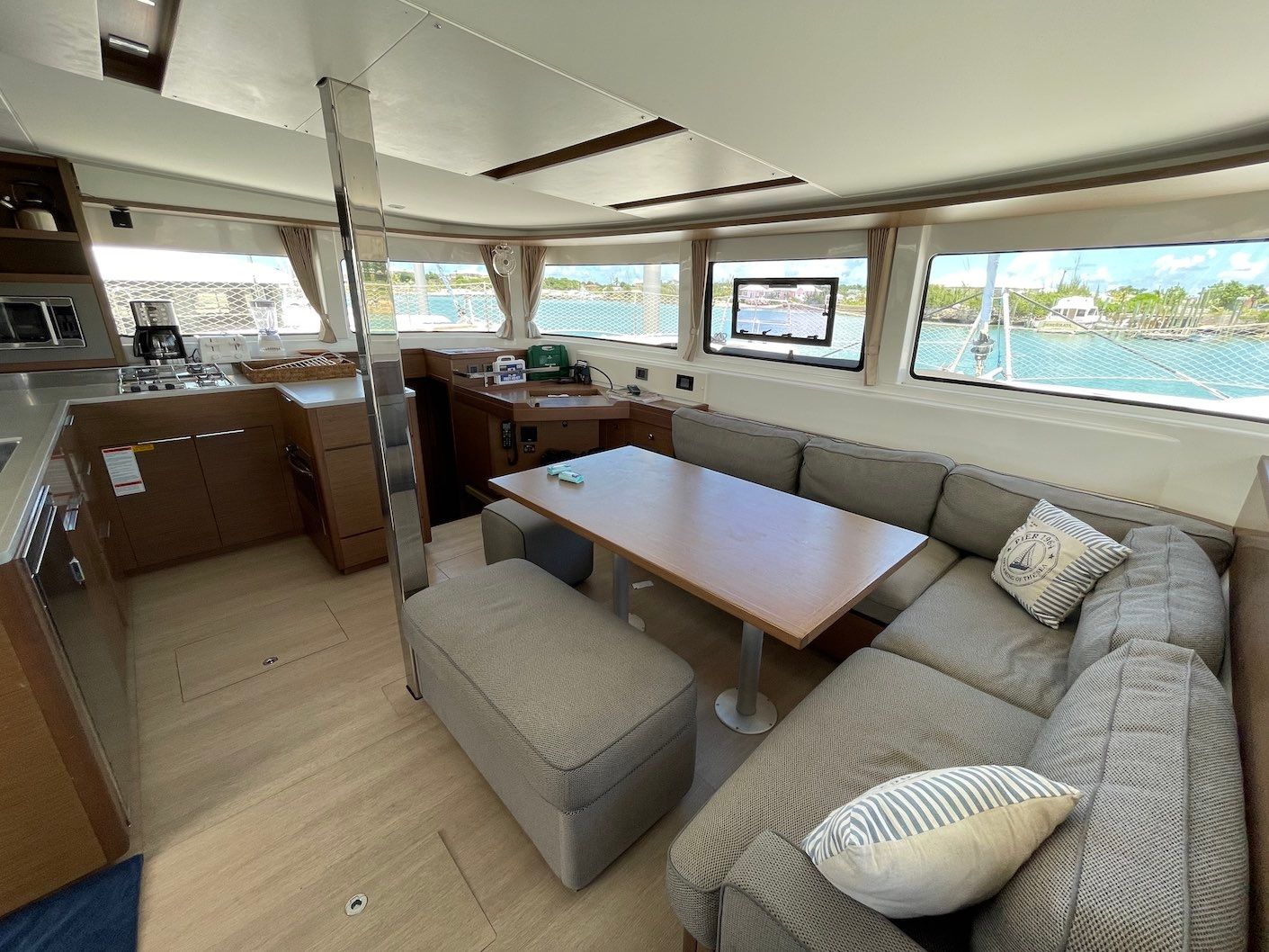 Lagoon 46 | La Badine