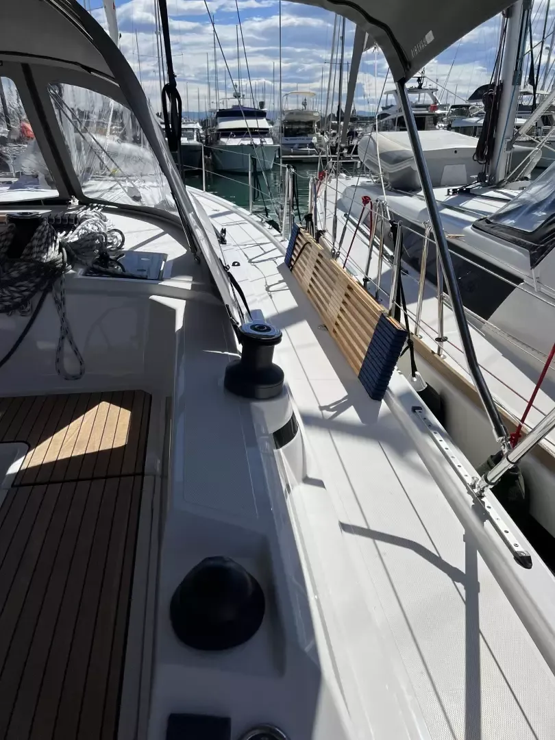 Bavaria C42 | Sofia