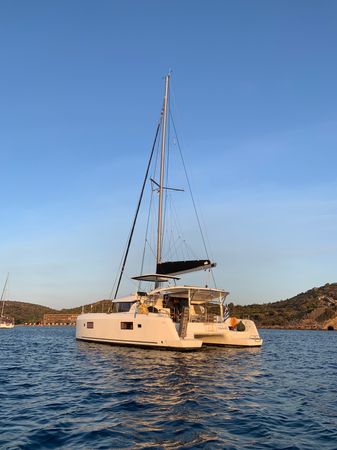 Lagoon 42 | LiveBlue