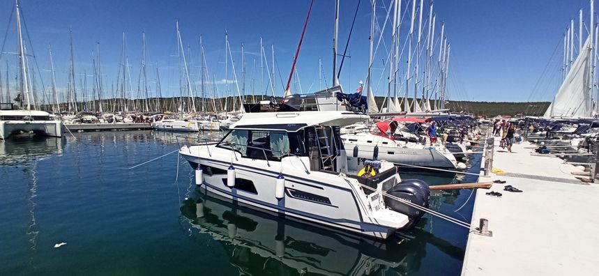 Jeanneau Merry Fisher 1095 | Morska Vila