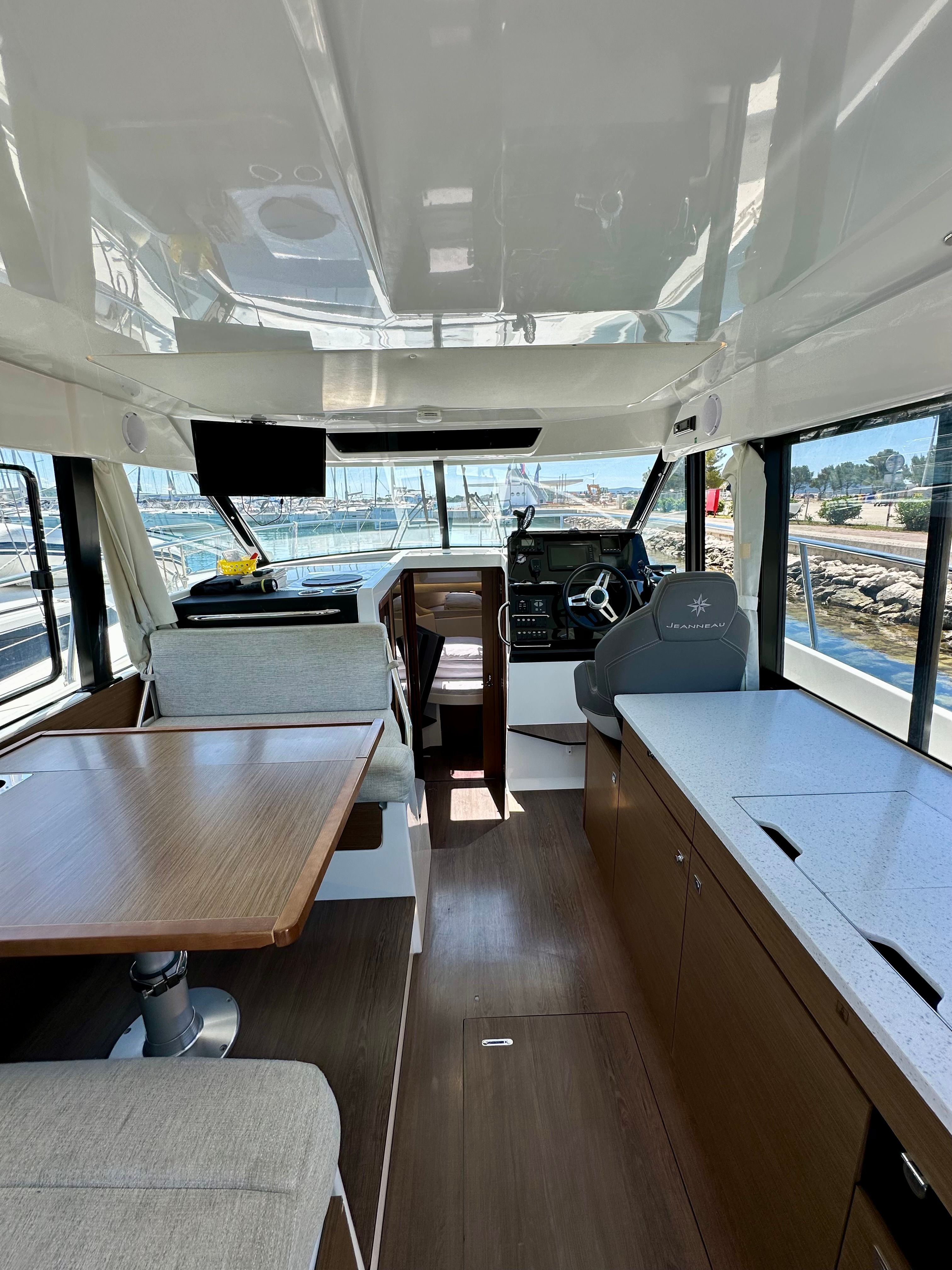 Jeanneau Merry Fisher 1095 | Morska Vila