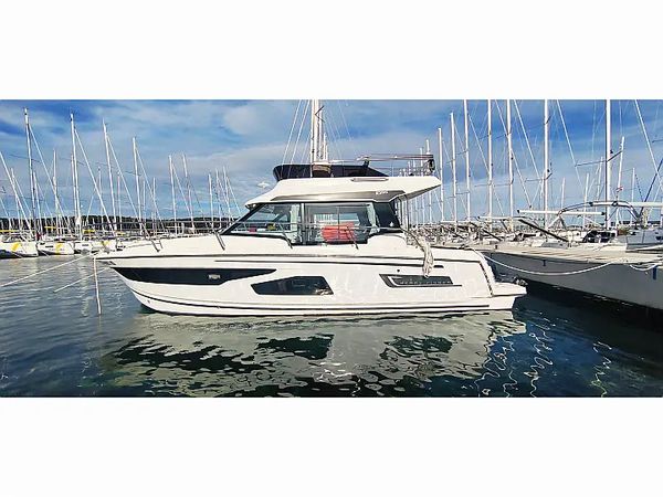 Jeanneau Merry Fisher 1095 | Morska Vila