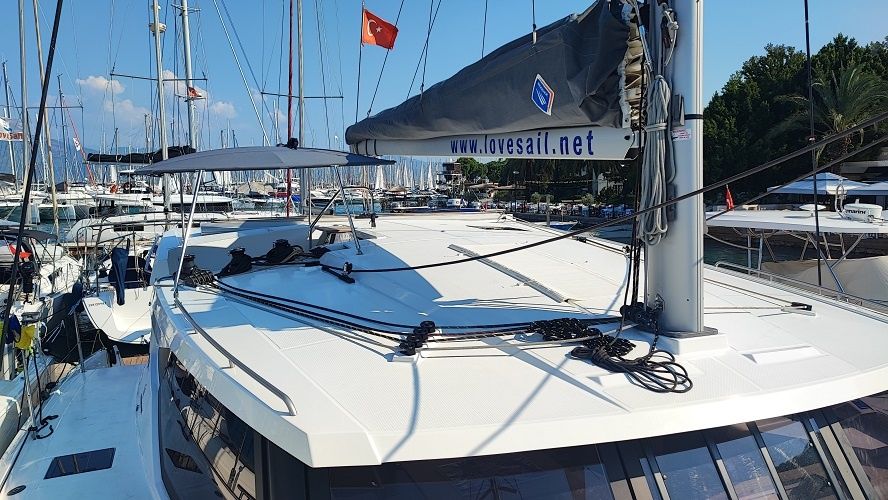 Fountaine Pajot Isla 40 | Blue Orion