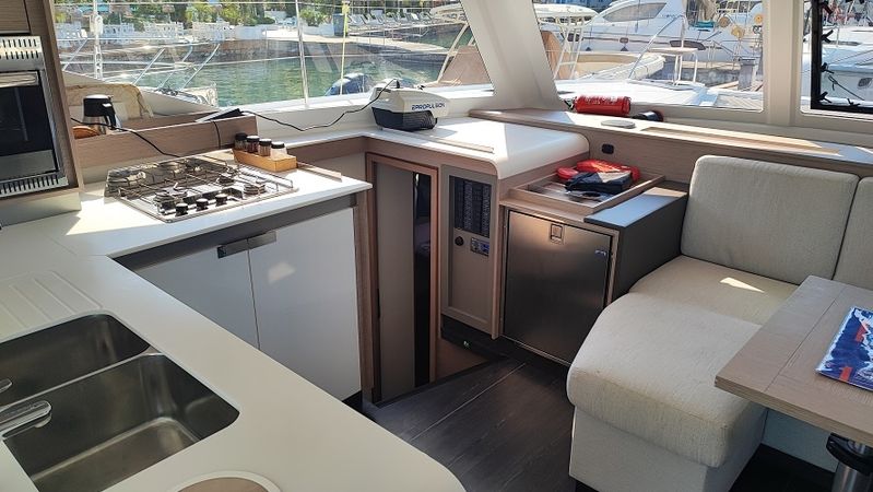 Fountaine Pajot Isla 40 | Blue Orion
