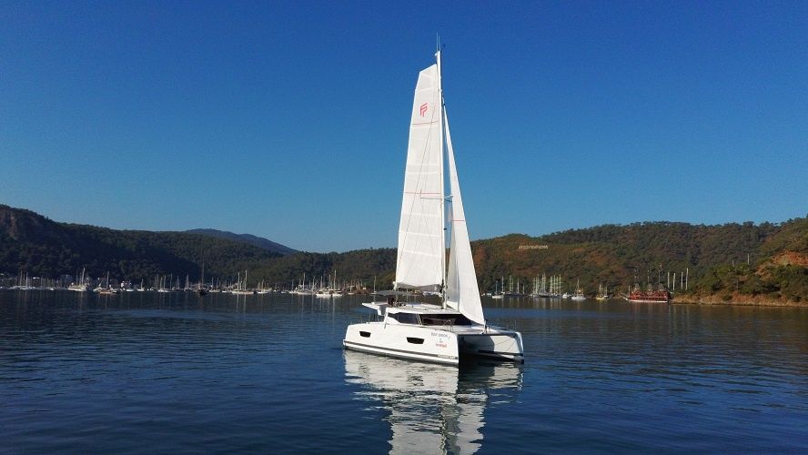 Fountaine Pajot Isla 40 | Blue Orion