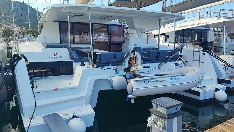 Fountaine Pajot Astrea 42 | Reina
