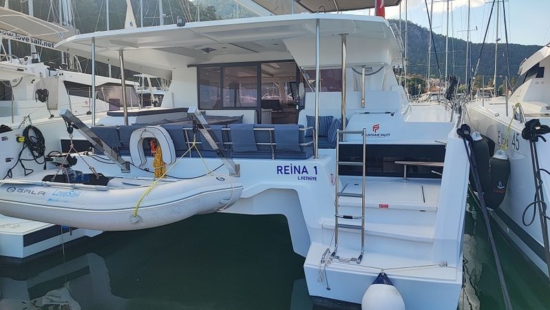 Fountaine Pajot Astrea 42 | Reina