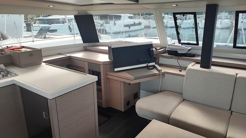 Fountaine Pajot Astrea 42 | Gloria