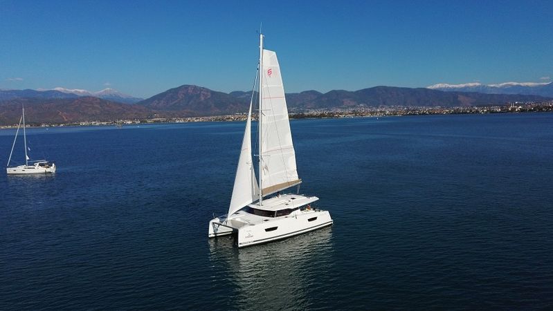 Fountaine Pajot Astrea 42 | Gloria