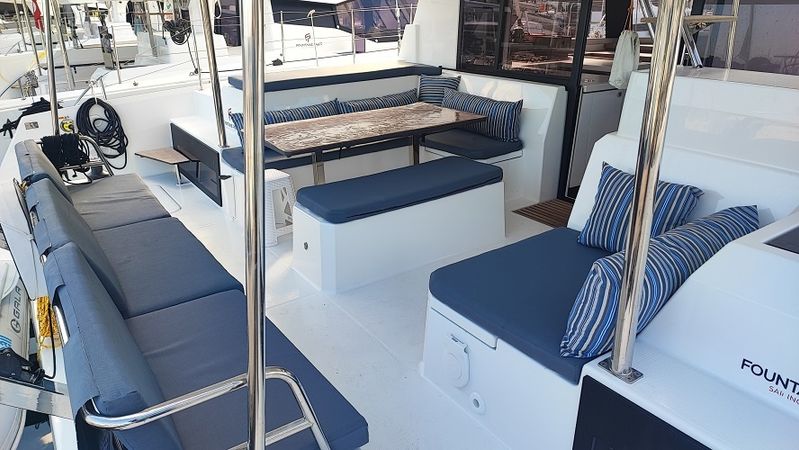 Fountaine Pajot Astrea 42 | Gloria