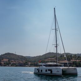 Fountaine Pajot Astrea 42 | Gloria