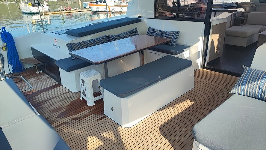 Fountaine Pajot Elba 45 | Lalom