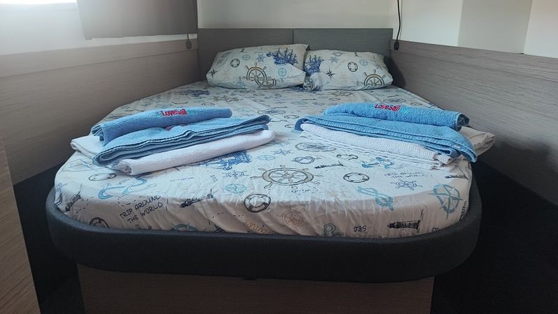 Fountaine Pajot Elba 45 | Lalom