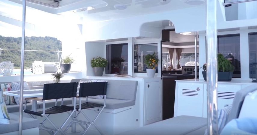 Lagoon 450 F | Fluffy