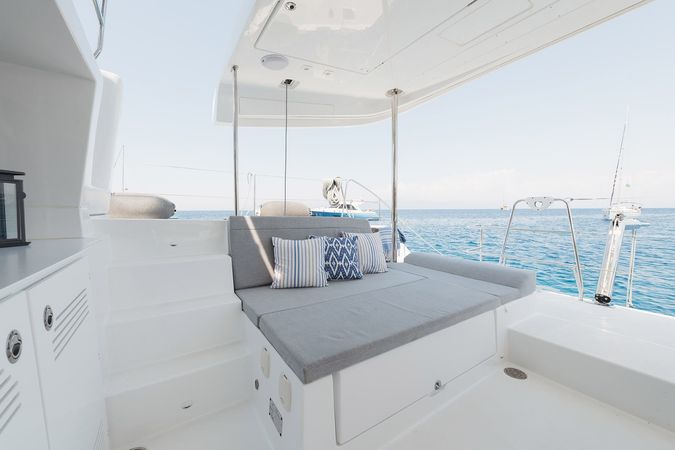 Lagoon 450 F | Fluffy