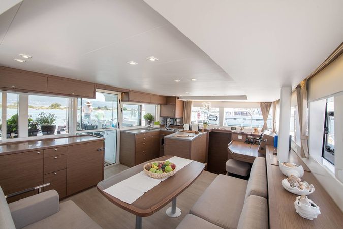 Lagoon 450 F | Fluffy