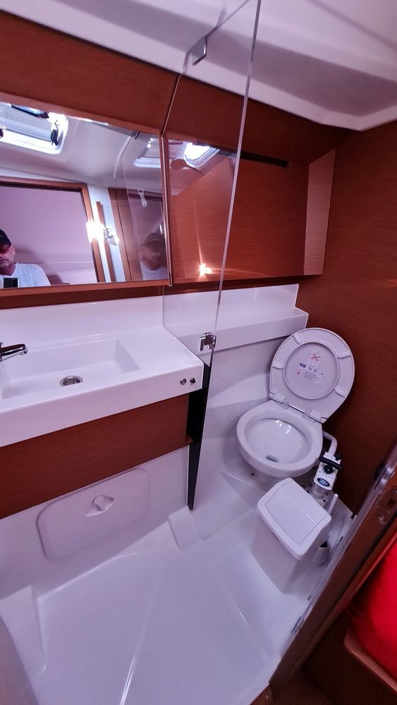 Jeanneau Sun Odyssey 410 | Rosso Bianco