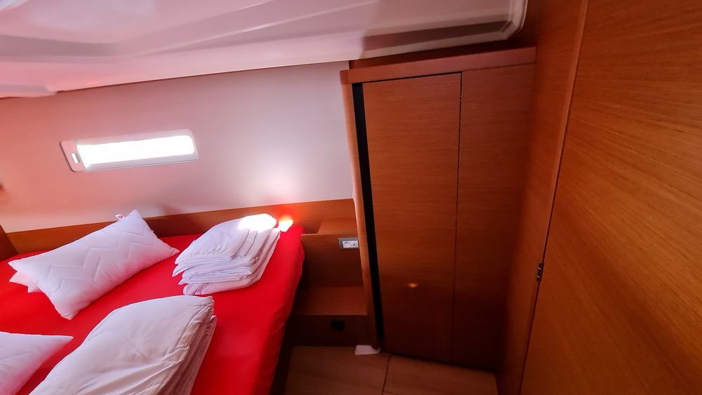 Jeanneau Sun Odyssey 410 | Rosso Bianco