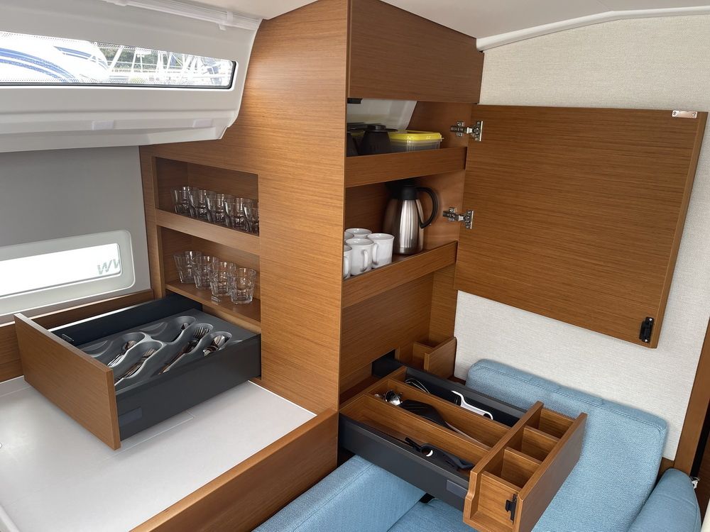 Jeanneau Sun Odyssey 410 | Rosso Bianco