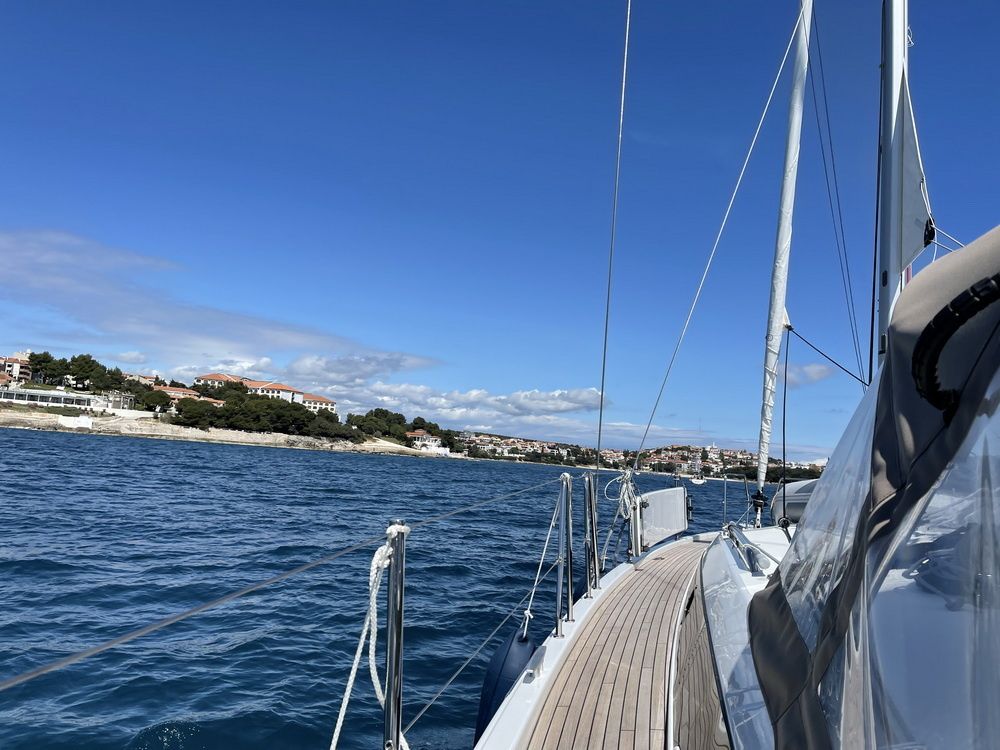 Jeanneau Sun Odyssey 410 | Rosso Bianco
