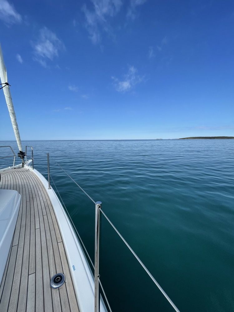 Jeanneau Sun Odyssey 410 | Rosso Bianco