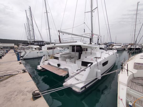 Fountaine Pajot Elba 45 | Angie