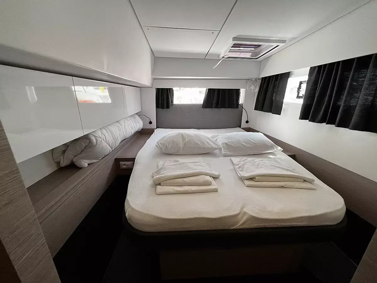 Fountaine Pajot Elba 45 | Angie