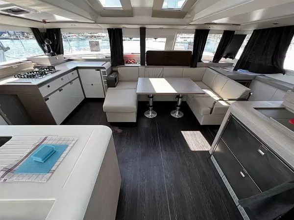 Fountaine Pajot Elba 45 | Angie