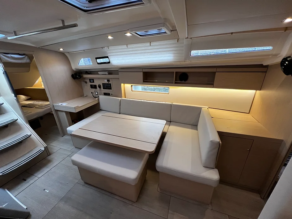 Beneteau Oceanis 40.1 | Aglaia
