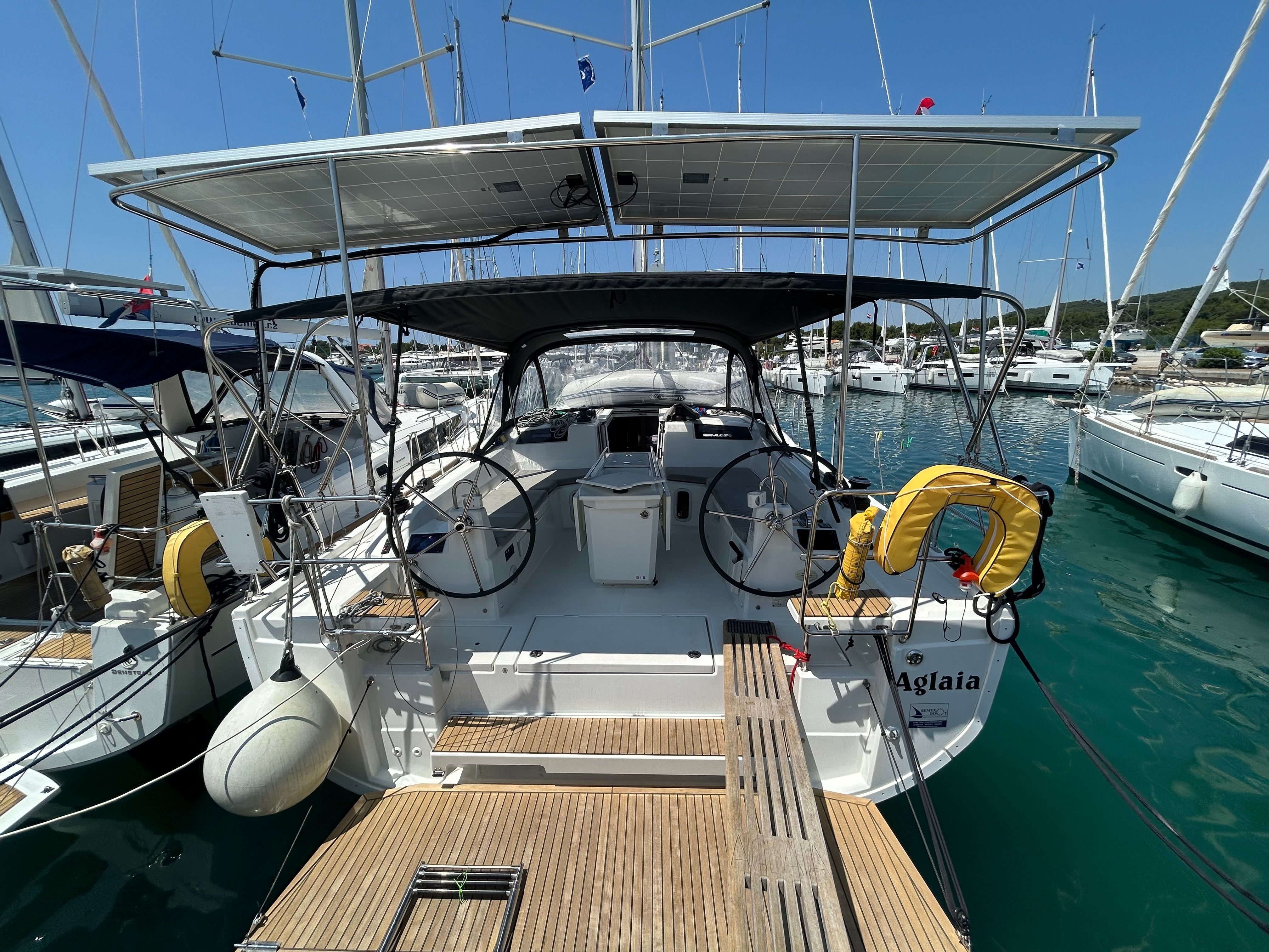 Beneteau Oceanis 40.1 | Aglaia