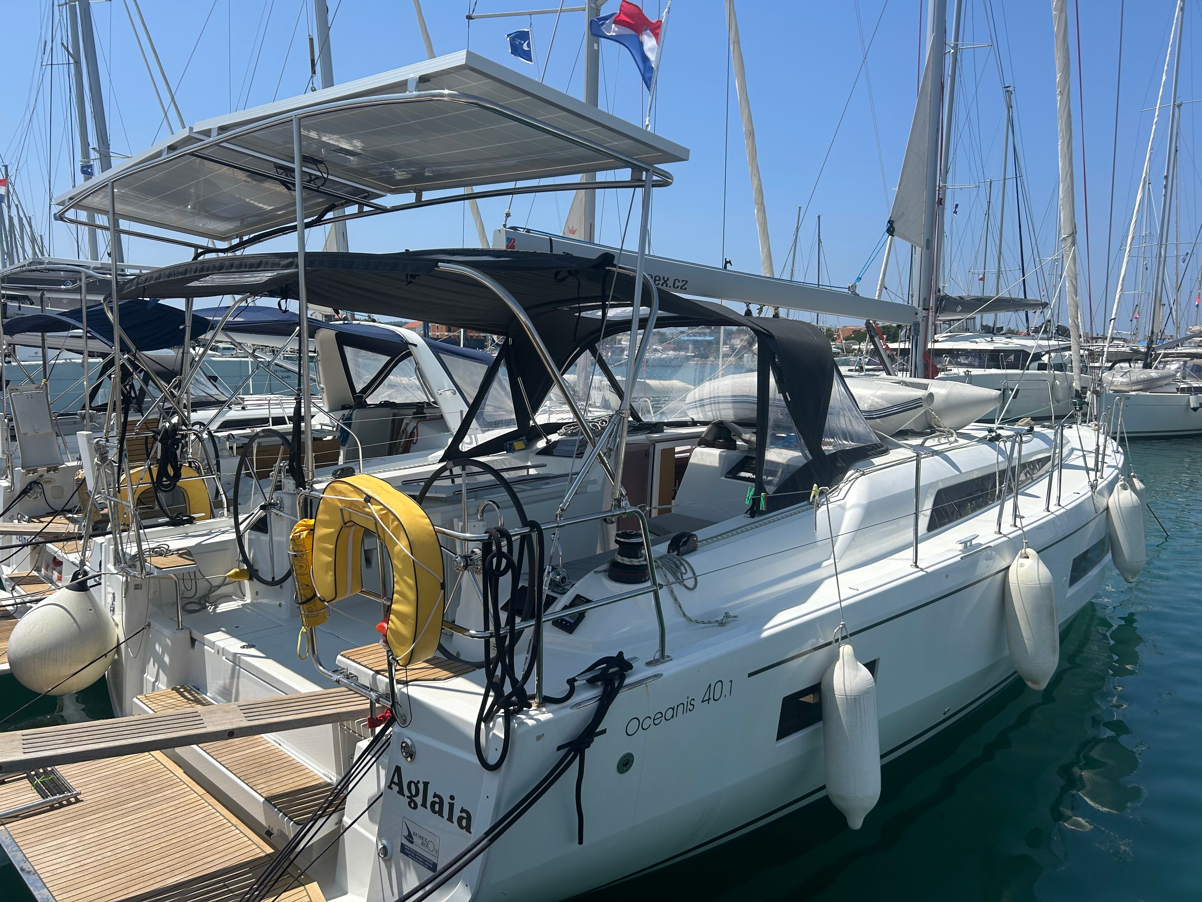 Beneteau Oceanis 40.1 | Aglaia