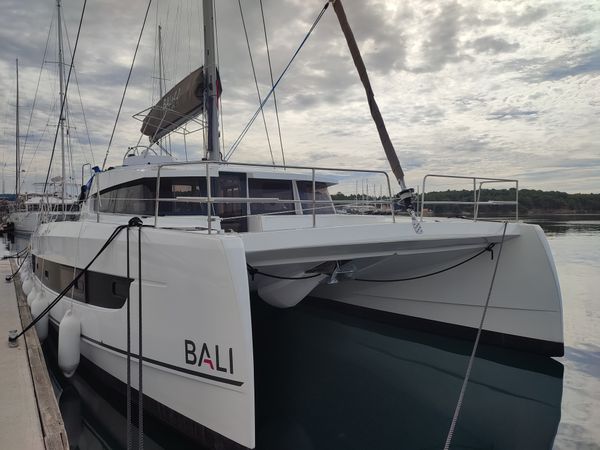 Bali 4.2 | Tina