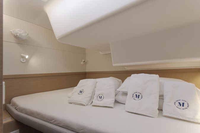 Excess 15 | White Lotus