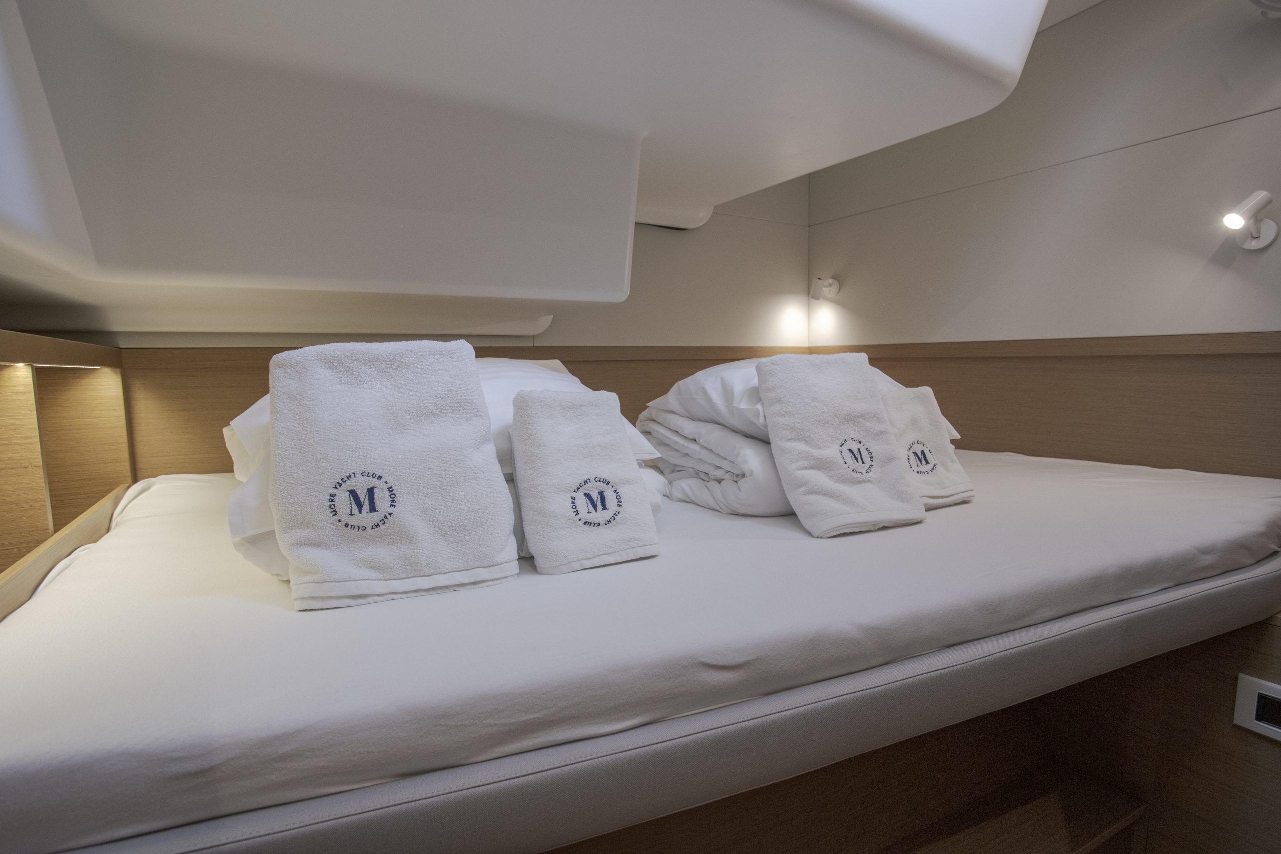 Excess 15 | White Lotus