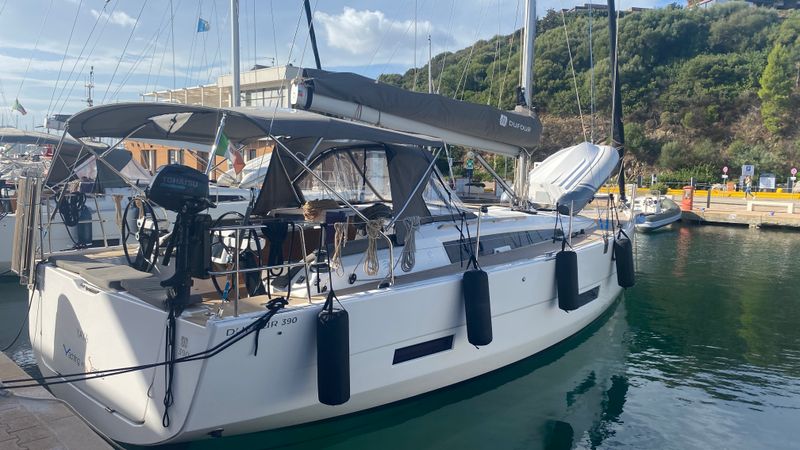Dufour 390 | Yaya