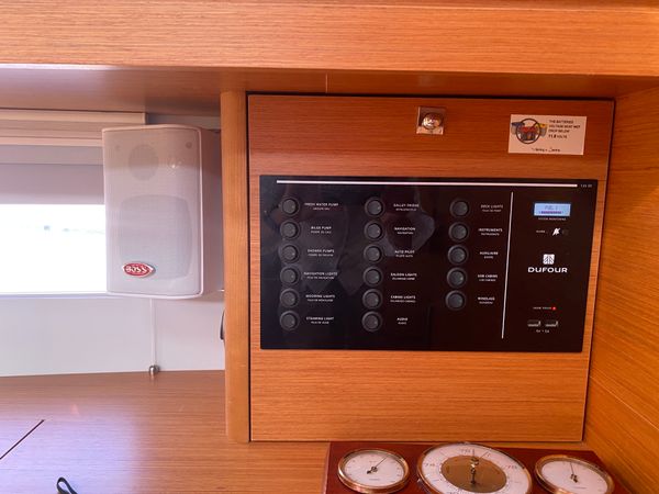 Dufour 390 | Yaya