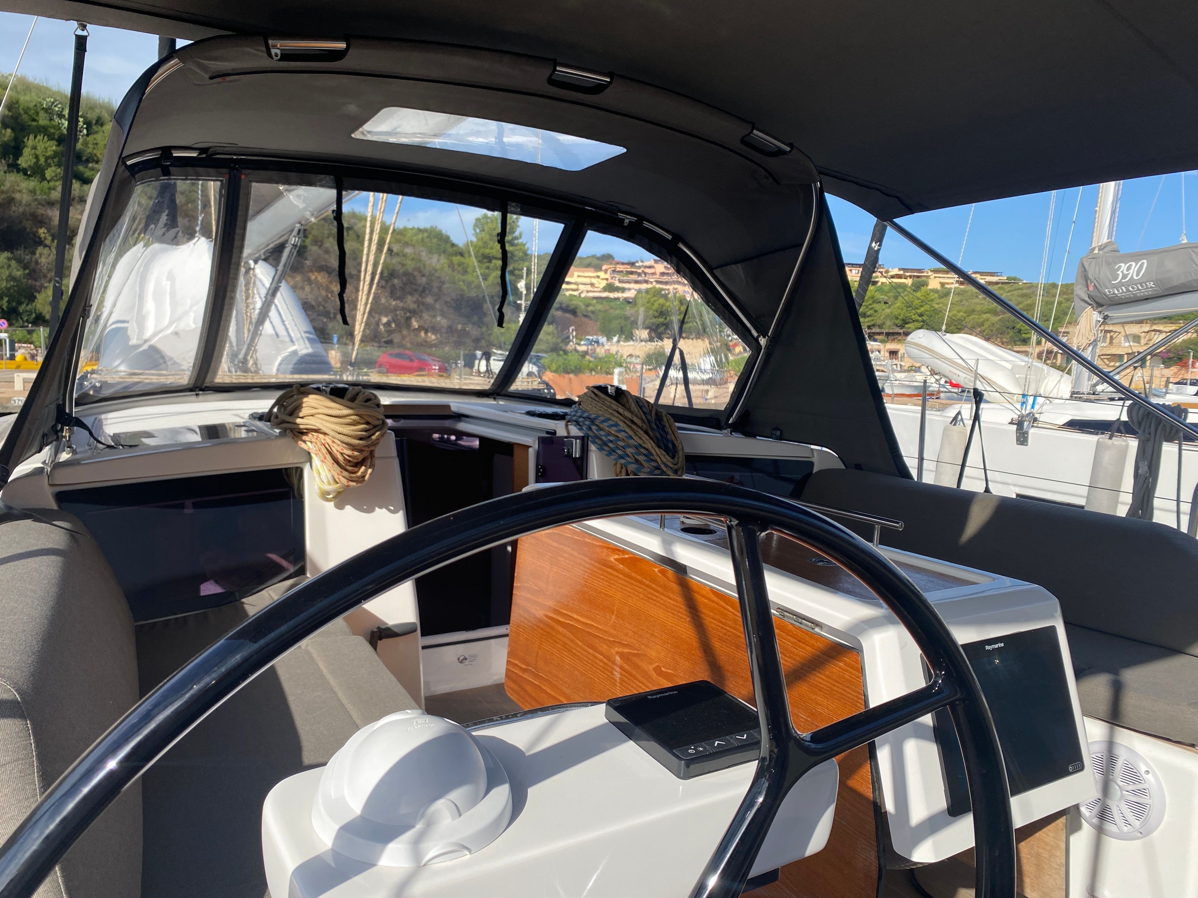 Dufour 390 | Yaya
